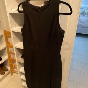 Doesn’t fit but was a great work dress